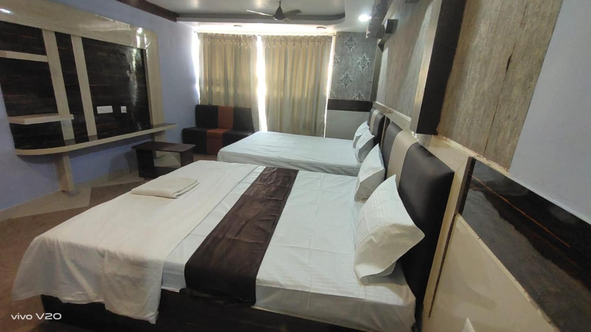 Hotel Tara Lodge Grand Road Puri - Near Jagannath Temple - Best Location Ngoại thất bức ảnh